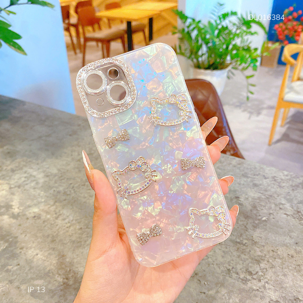 Ốp IP 13 6.1 lưng thạch anh đính Kitty bạc