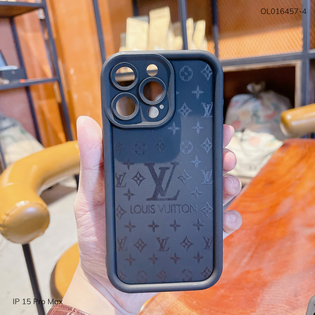 Ốp IP 15 Pro Max dẻo đen