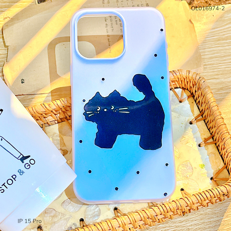 Ốp IP 15 Pro 2 lớp mèo đen chấm bi