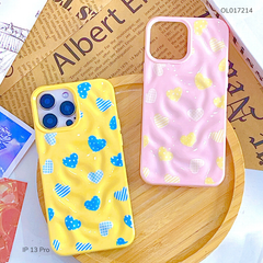 Ốp IP 13 Pro dẻo gồ ghề nhiều trái tim