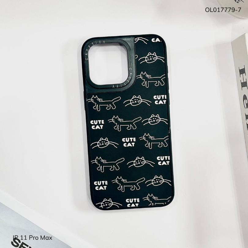 Ốp IP 11 Pro Max nhám đen camera Casetify