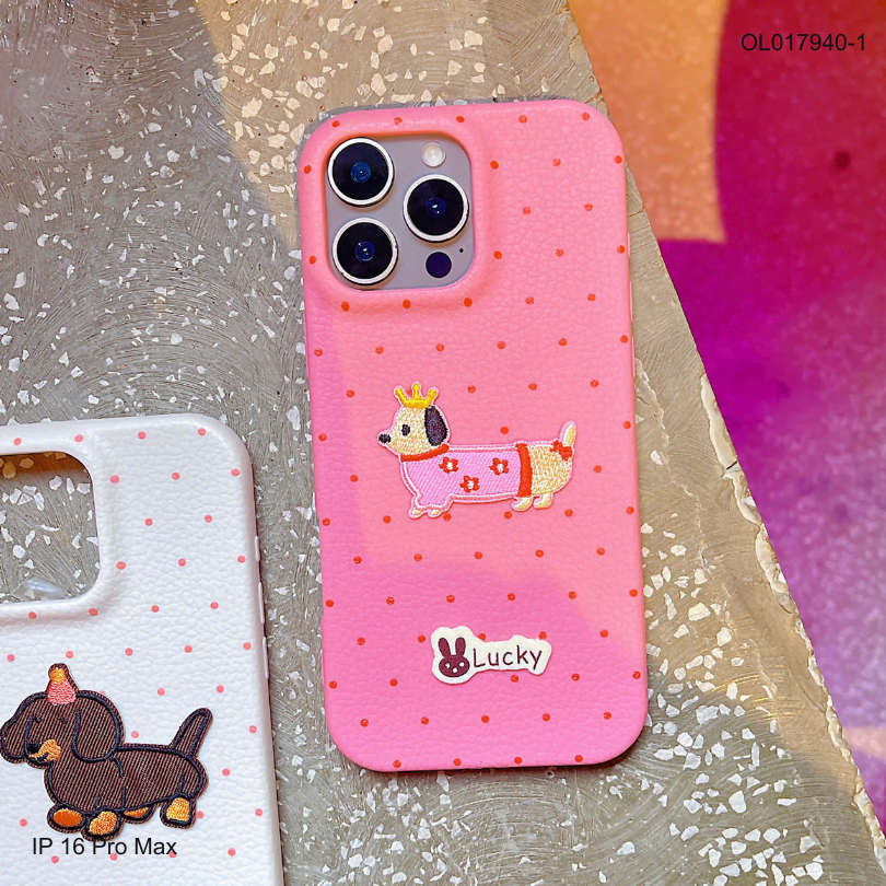 ** Ốp IP 16 Pro Max vân sần chấm bi đính cún thêu