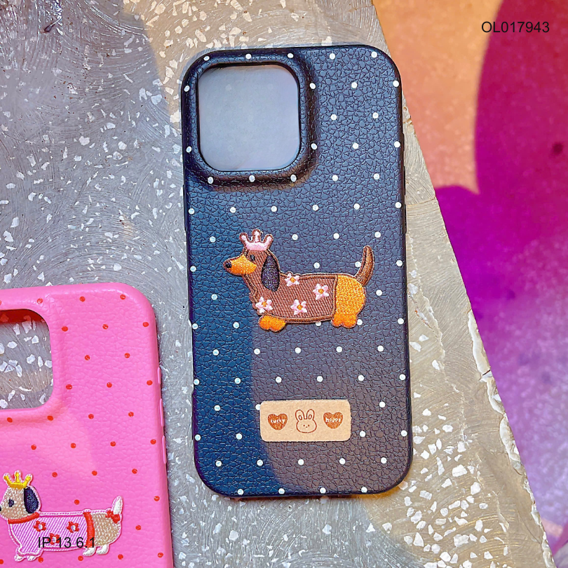 ** Ốp IP 13 6.1 vân sần chấm bi đính cún thêu