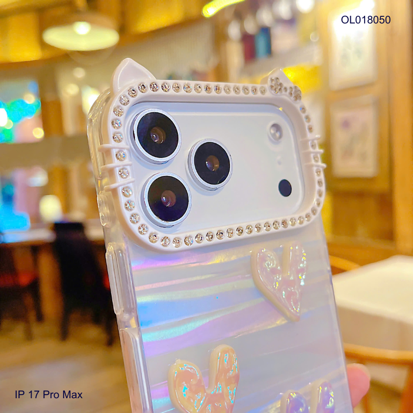 ** Ốp IP 17 Pro Max lưng thạch anh charm nổi viền Kitty đính đá