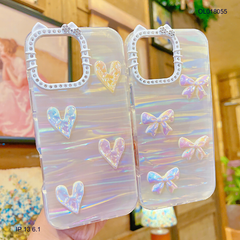 ** Ốp IP 13 6.1 lưng thạch anh charm nổi viền Kitty đính đá