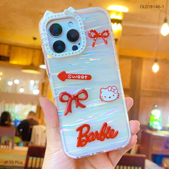 ** Ốp IP 15 Plus lưng thạch anh viền Kitty charm đỏ