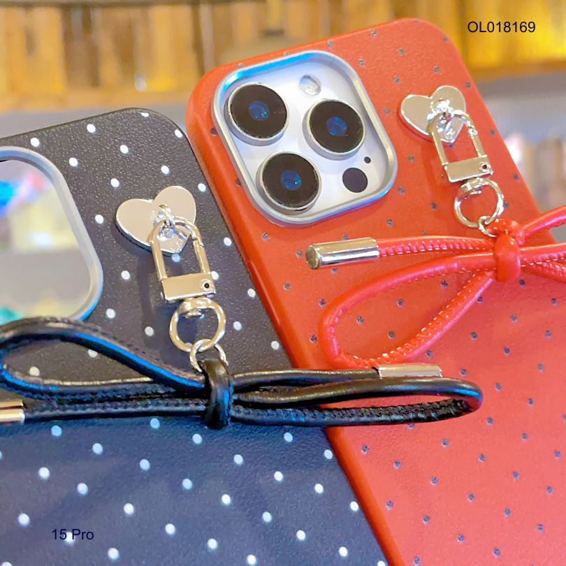 ỐP IP 15 Pro vân sần chấm bi charm nơ dây