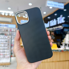 ** Ốp IP 15 6.1 vân sần trơn camera bạc