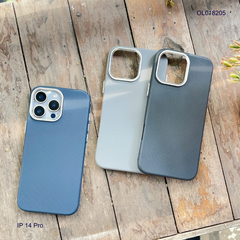 ** Ốp IP 14 Pro vân sần trơn camera bạc