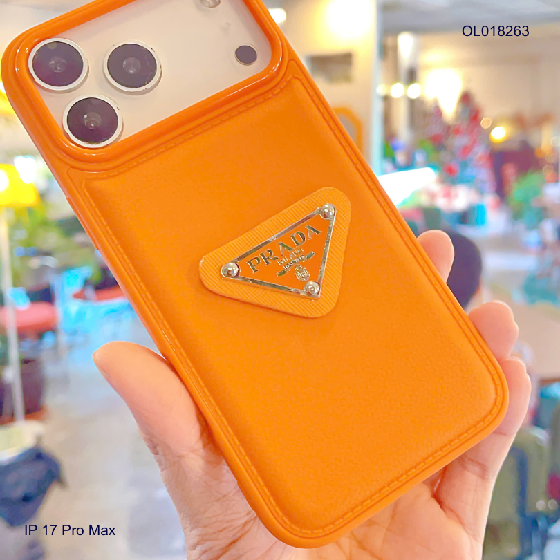 ** ỐP IP 17 Pro Max vân da phồng Prada