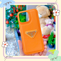 ** ỐP IP 13 6.1 vân da phồng Prada