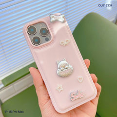 ** Ốp IP 15 Pro Max vân da phồng nền hồng charm nổi Mèo Happy