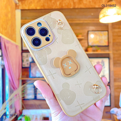 ** Ốp IP 16 Pro Max vân da nâu gấu bearbrick kèm dây đeo