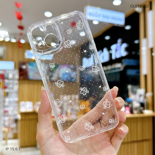 Ốp IP 15 6.1 dẻo trong in gấu và hoa trắng