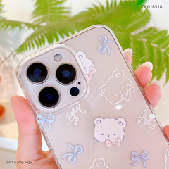 Ốp IP 14 Pro Max dẻo trong in mặt gấu trắng và nơ xanh