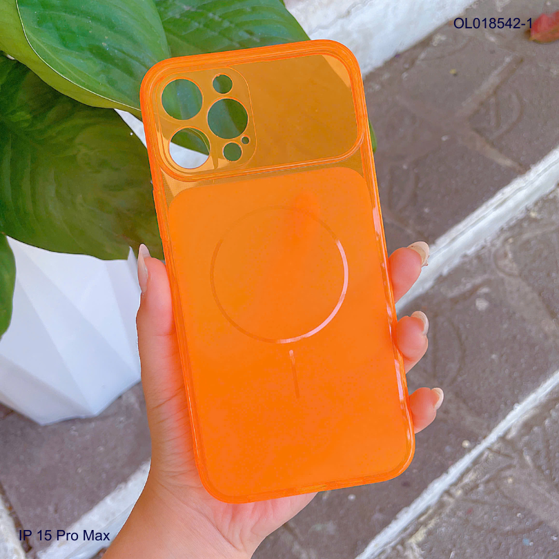 Ốp IP 15 Pro Max độ 17 dẻo lưng nhám vòng viền trong
