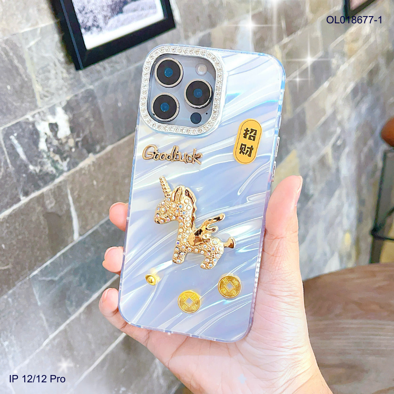 Ốp IP 12/12 Pro vân ánh sóng charm ngựa đính đá