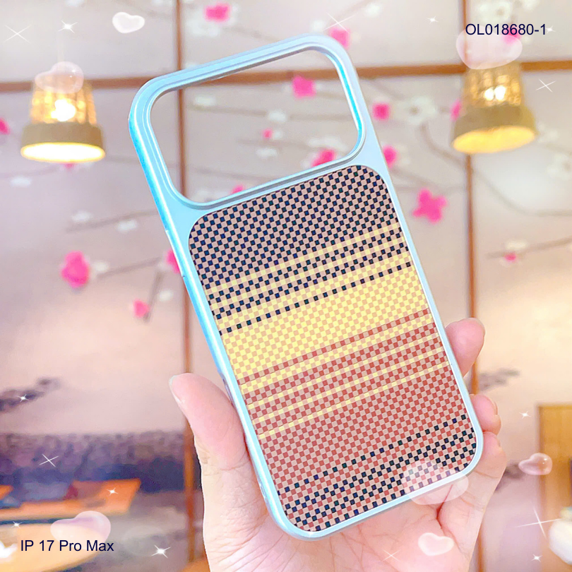 ** Ốp IP 17 Pro Max Likgus vân carbon viền dẻo xi bạc