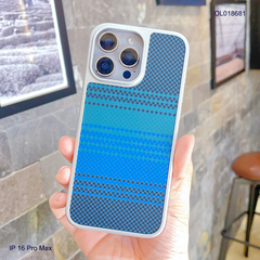 ** Ốp IP 16 Pro Max Likgus vân carbon viền dẻo xi bạc