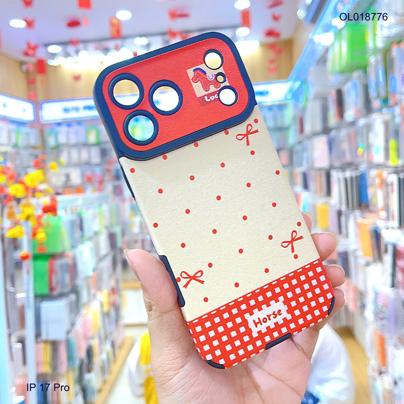** Ốp IP 17 Pro vân da đính ngựa thêu đỏ
