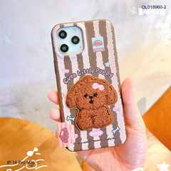 ** Ốp IP 16 Pro Max vân sần đính charm thêu