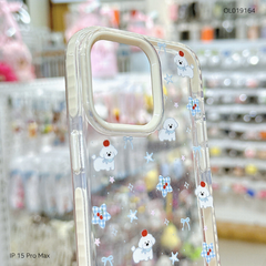 ** Ốp IP 15 Pro Max trong cún Puppy đội táo đỏ viền vàng