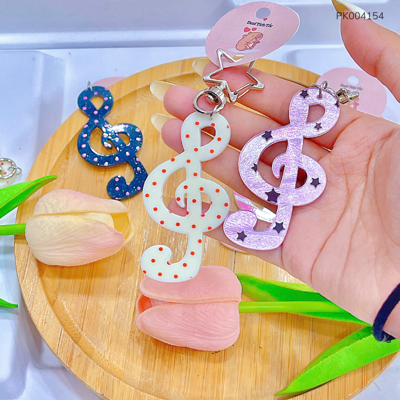 ** Móc khóa nốt nhạc chìa khóa