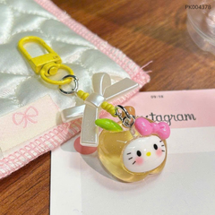 ** Móc khóa quả táo mặt Kitty nhiều màu