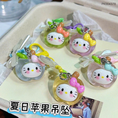 ** Móc khóa quả táo mặt Kitty nhiều màu