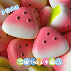 ** Squishy dưa hấu miếng