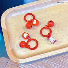 ** Móc khóa mini vòng đỏ quả táo trái tim/cắn dở