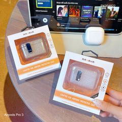 ** Case Airpods Pro 3 Ravaka Cara dẻo chống sốc cài nam châm