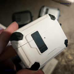 ** Case Airpods Pro 3 Ravaka Armor chống sốc tốt