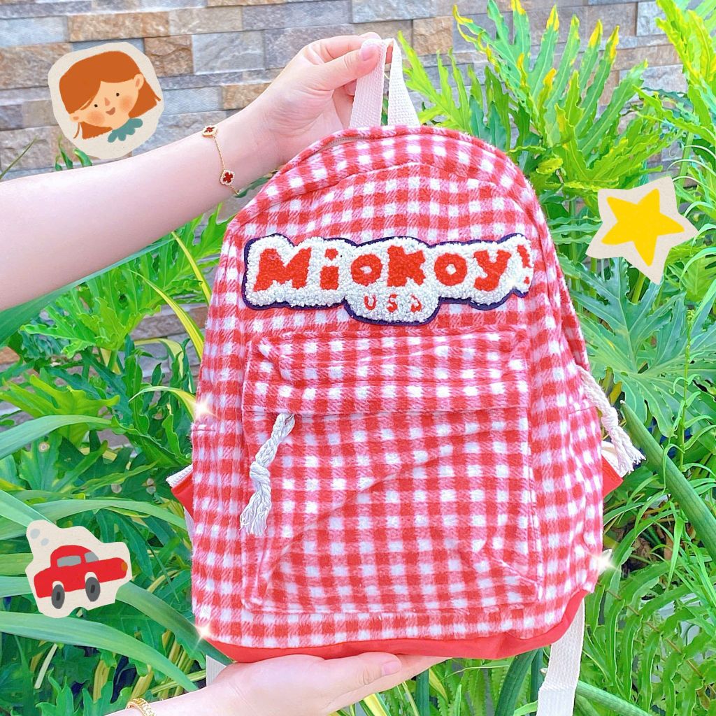 ** Balo Miokoy sọc caro đỏ trắng