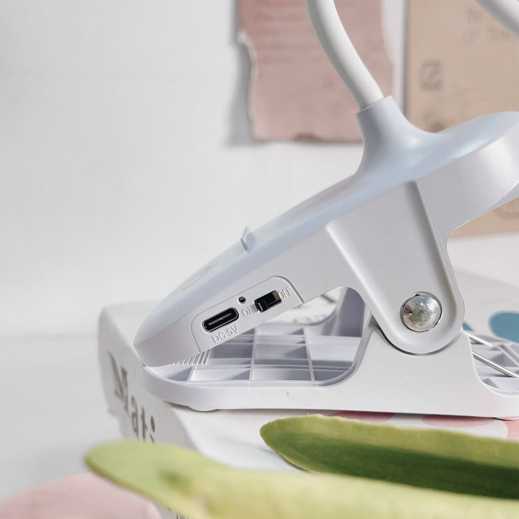 ** Đèn kẹp bàn XIAJULE