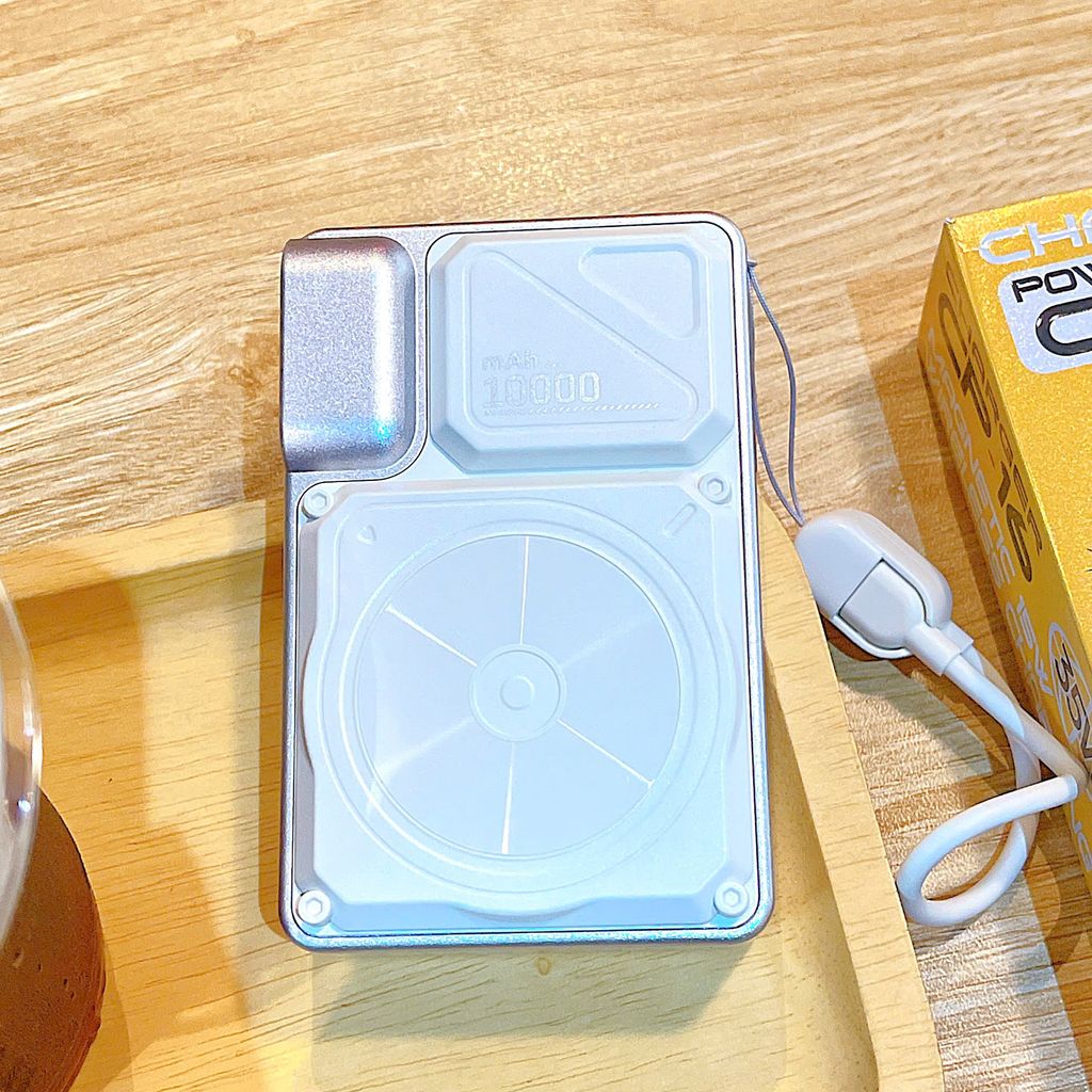 PDP không dây Remax CP16 10.000mAh 35W AC