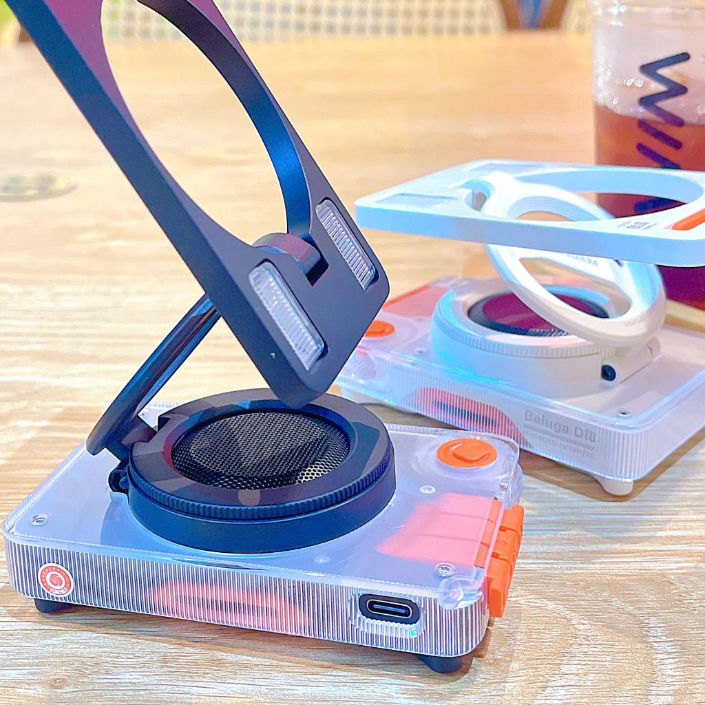 Loa Bluetooth Wekome D18 kèm giá đỡ