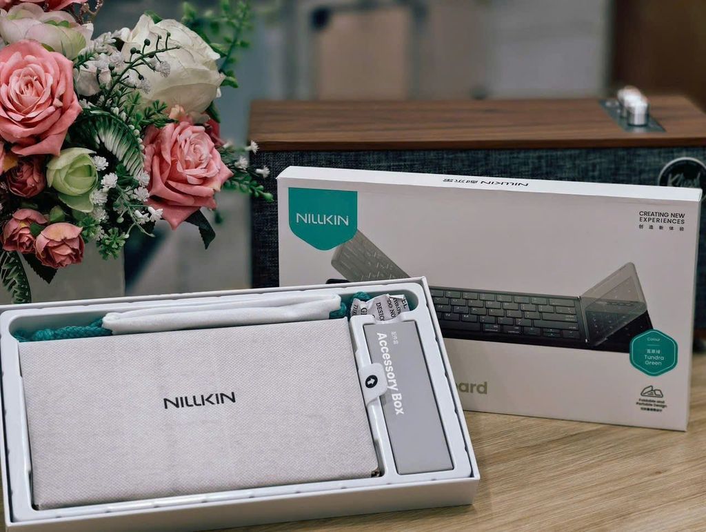 ** Bàn phím Bluetooth gấp gọn Nillkin Cube pocket