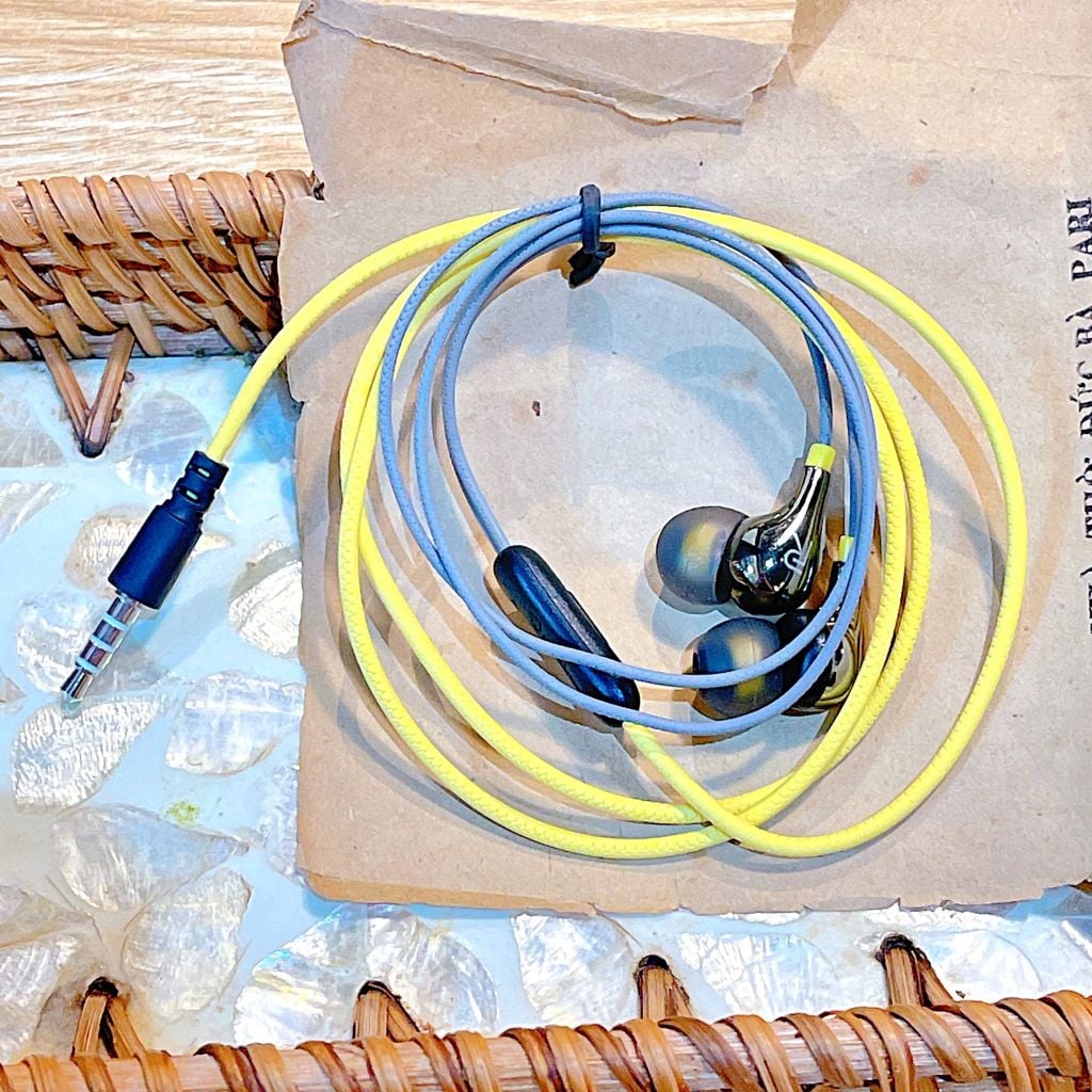 Tai nghe dây Realme K2