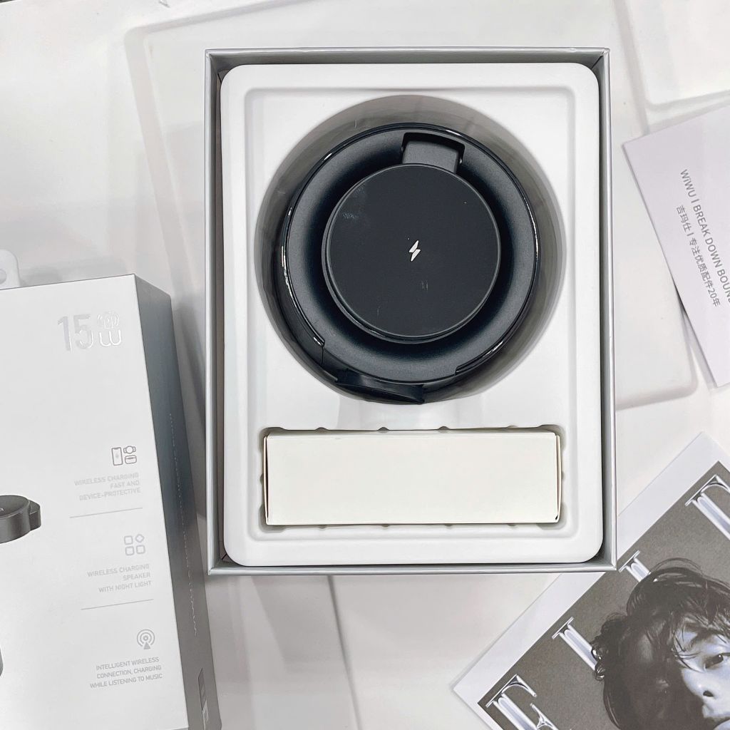 ** Đế sạc không dây Wiwu Flow W039 5 in 1 kiêm loa Bluetooth