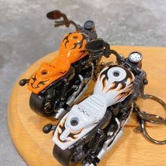 ** Móc khóa xe moto