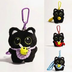 ** Móc khóa bông mèo đen đeo túi len ong vàng nhỏ