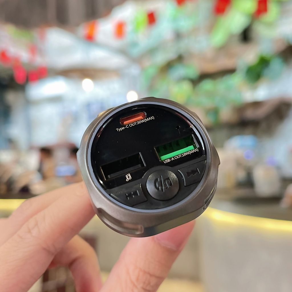Sạc xe hơi Remax CC02 2U 1C 48W có Bluetooth