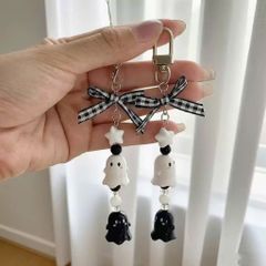 ** Móc khóa/dây đeo con ma chuông