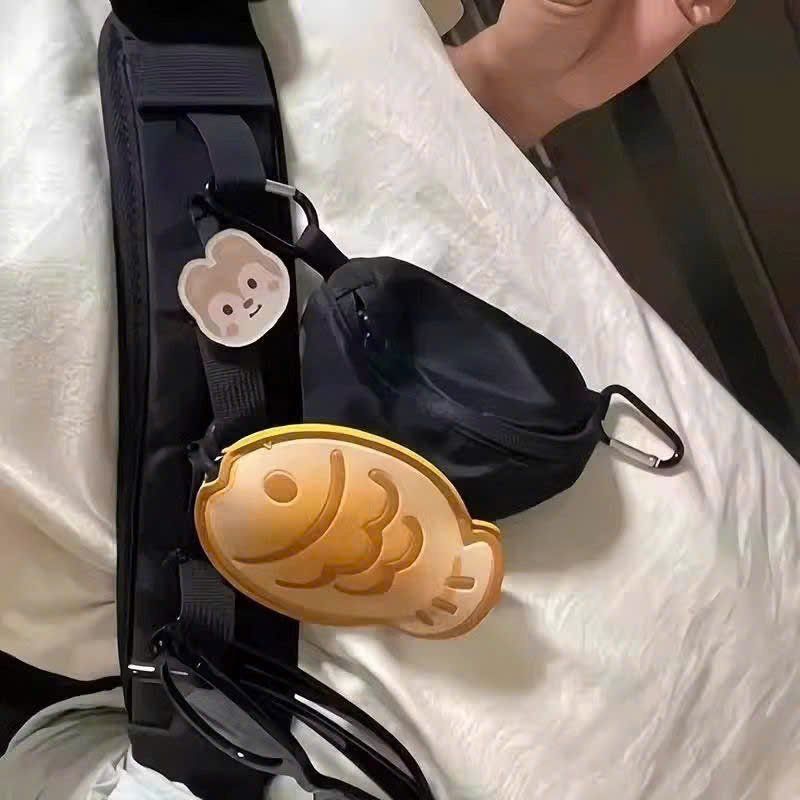 ** Móc khóa bánh cá lớn