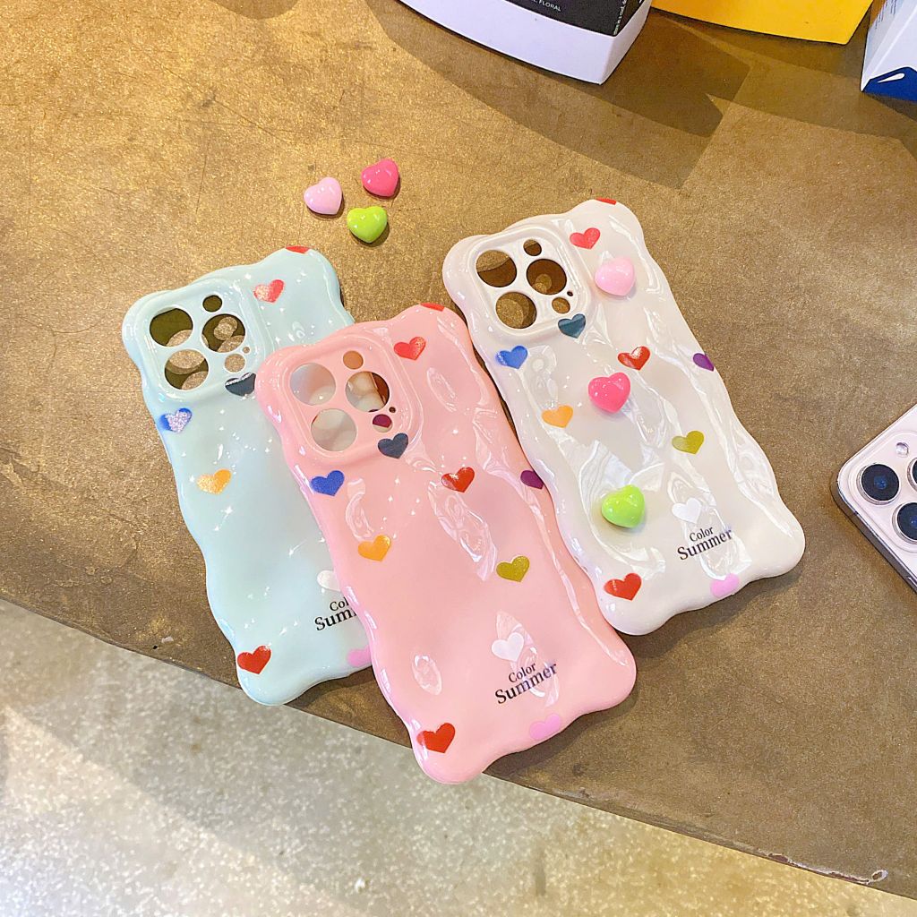 Ốp IP 15 Pro Max vân gồ ghề trái tim Color Summer kèm sticker tim