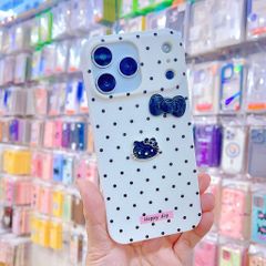** Ốp IP 17 Pro Max vân sần chấm bi sticker nổi Kitty và nơ