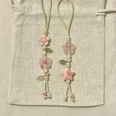 ** Dây đeo điện thoại hoa/ngôi sao hồng lá xanh