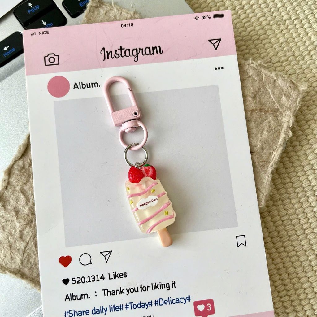 ** Móc khóa mini cây kem HAAGEN