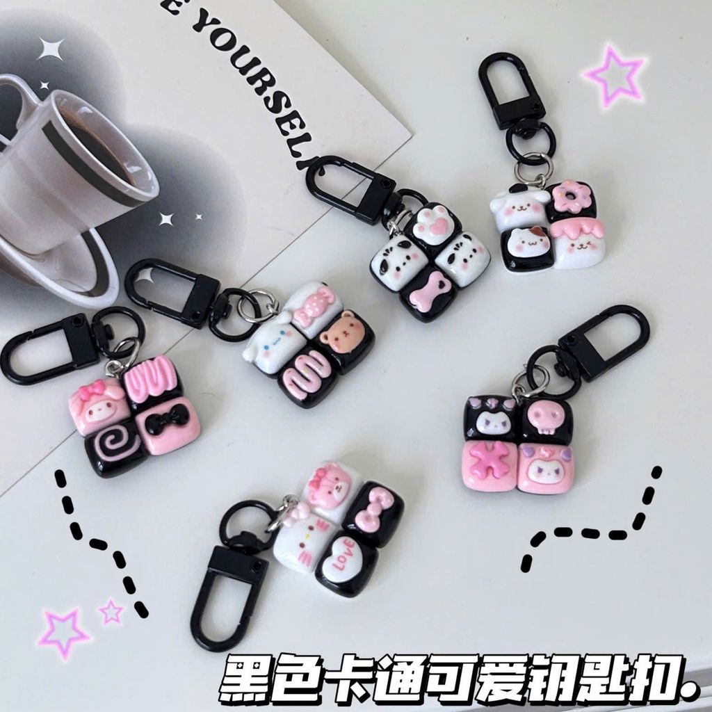 ** Dây đeo điện thoại 4 khung hình cute